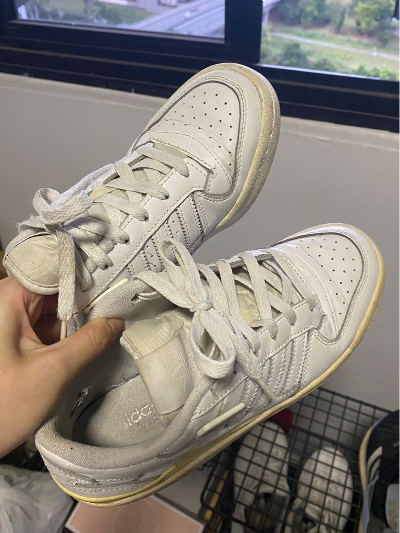 Adidas forum low, Women's Fashion, Footwear, Sneakers on Carousell