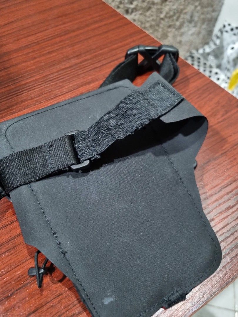 Adidas Running belt with freebie, Men's Fashion, Bags, Belt bags