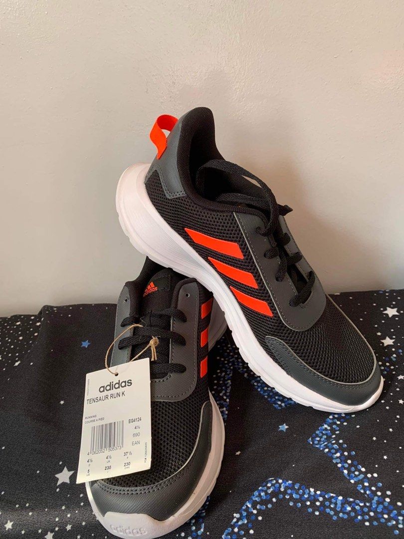 Adidas Tensaur Run K, Women's Fashion, Footwear, Sneakers on Carousell