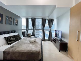 Airbnb Daily Rent in BGC Taguig Uptown Parksuites near Uptown Mall and Mitshukoshi