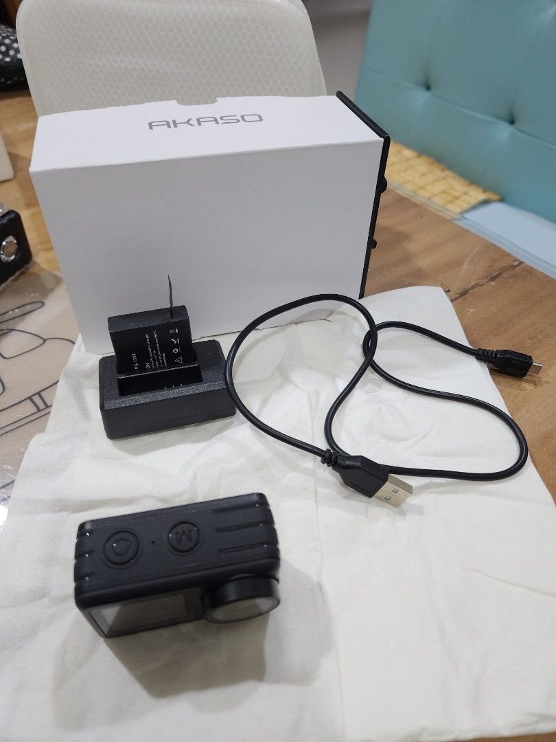 Akaso Go Pro like camera (Category: Cameras) located in Quezon City. Submitted by jas.dc (Listing ID 1217518568, Image 2). Description: AKASA 4K CAMERA.. BRAND NEW with extra battery Nice quality.