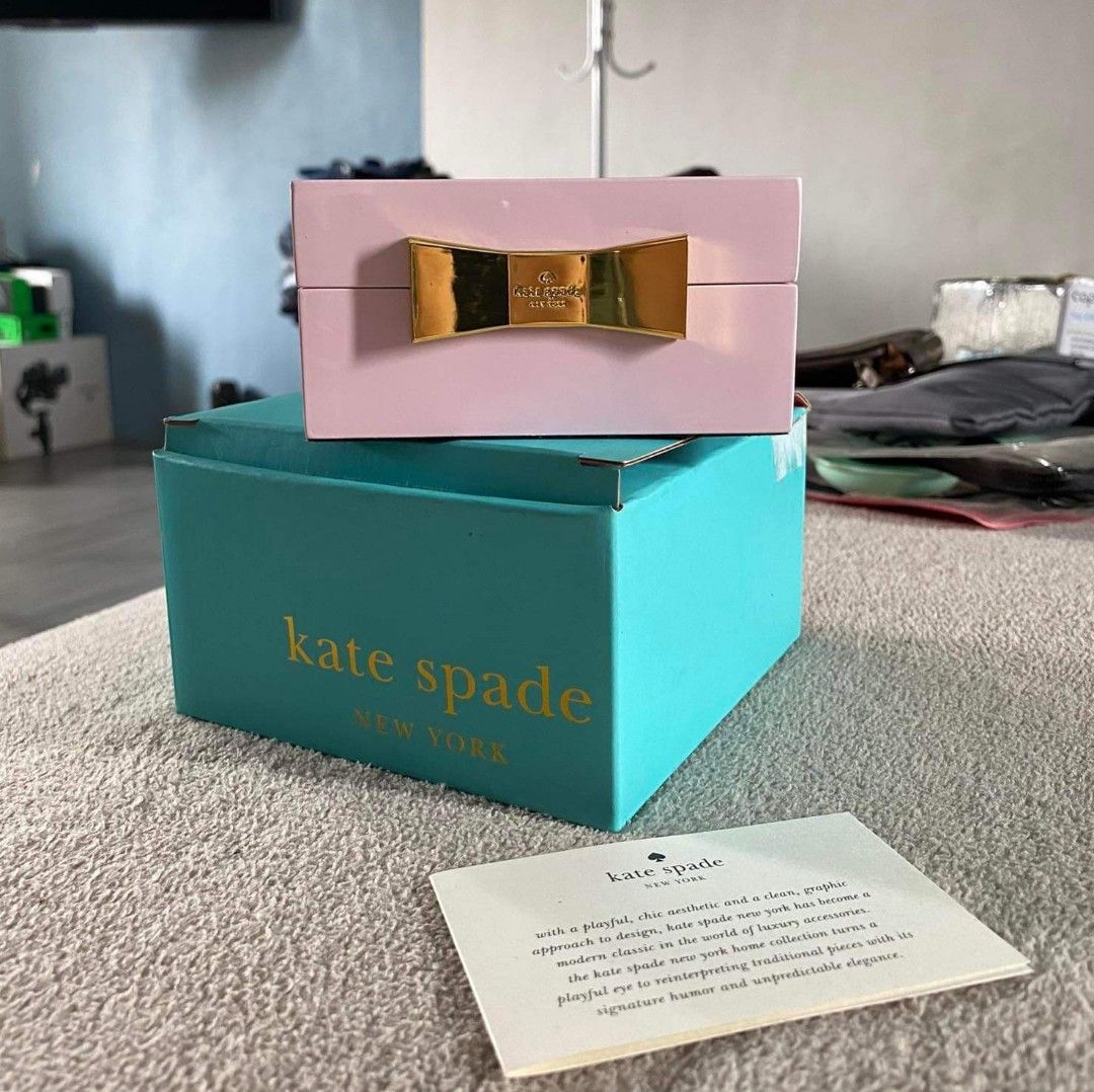 Authentic Kate Spade New York Jewelry Box, Women's Fashion, Jewelry &  Organizers, Accessory Holder, Box & Organizers on Carousell