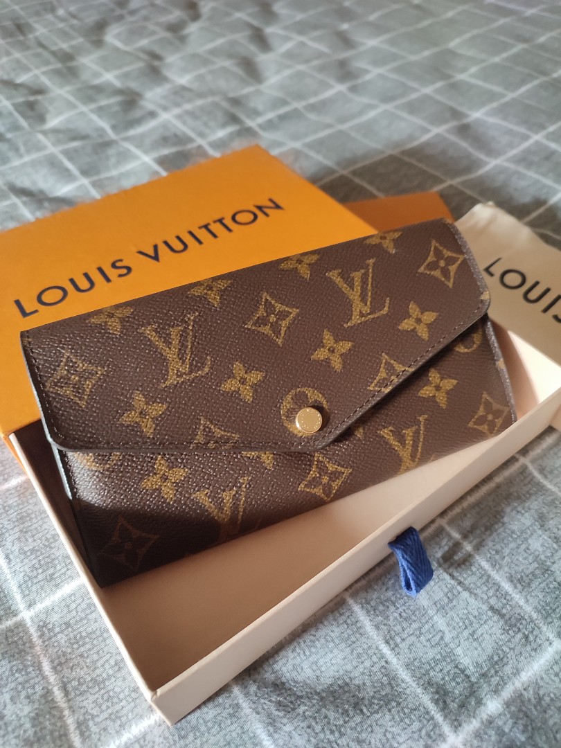 Louis Vuitton M61697 Brazza Wallet Monogram Eclipse Canvas $99
