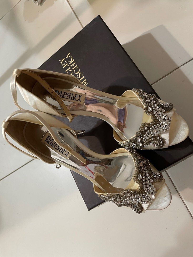Badgley mischka 3 inch heels sale