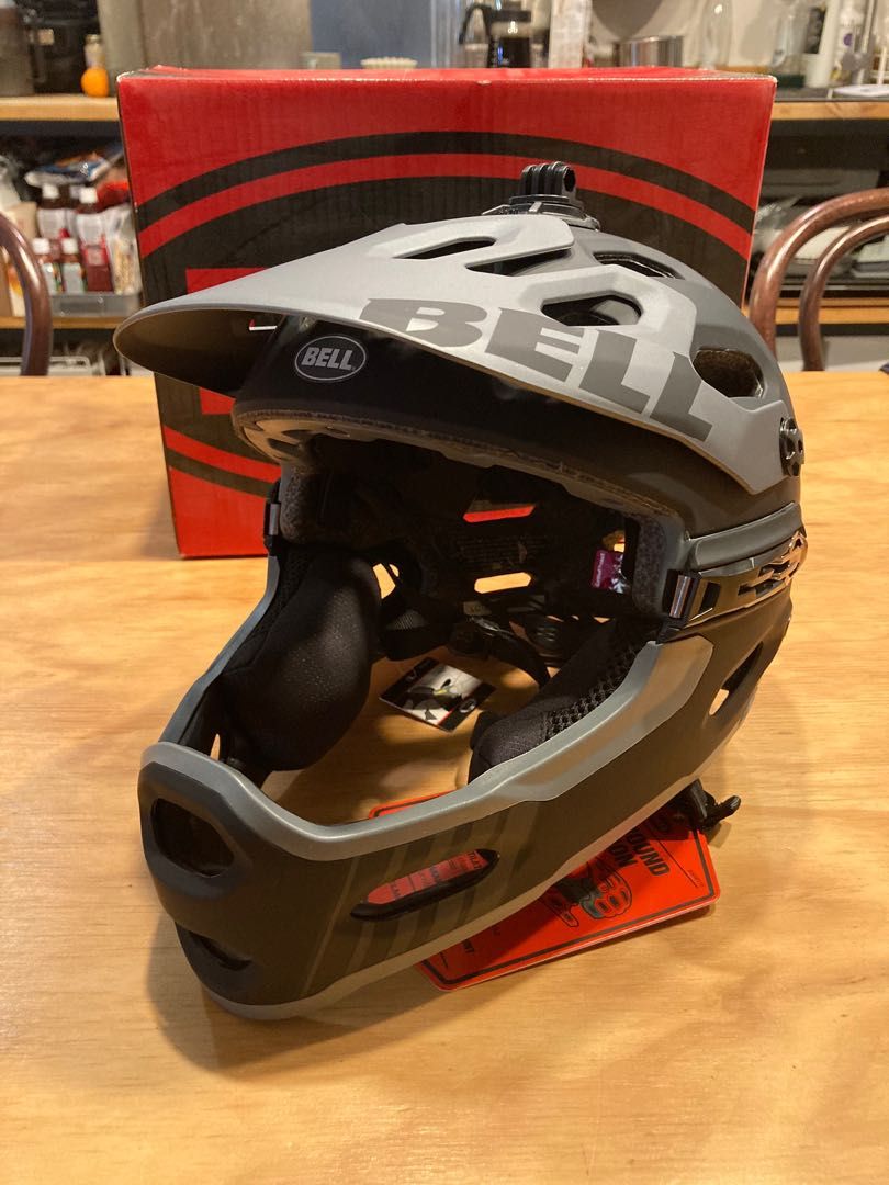 全新正版))Bell Helmet Super 2R 越野單車頭盔M size Full face 55