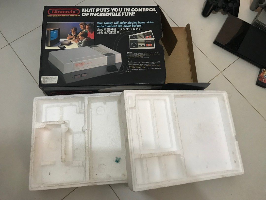 Box only Nintendo NES complete box good condition Video Gaming