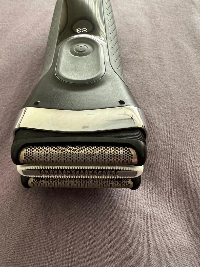 Braun Shaver Model S3, Beauty & Personal Care, Men's Grooming on Carousell