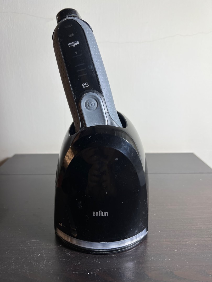 Braun Shaver Model S3, Beauty & Personal Care, Men's Grooming on Carousell
