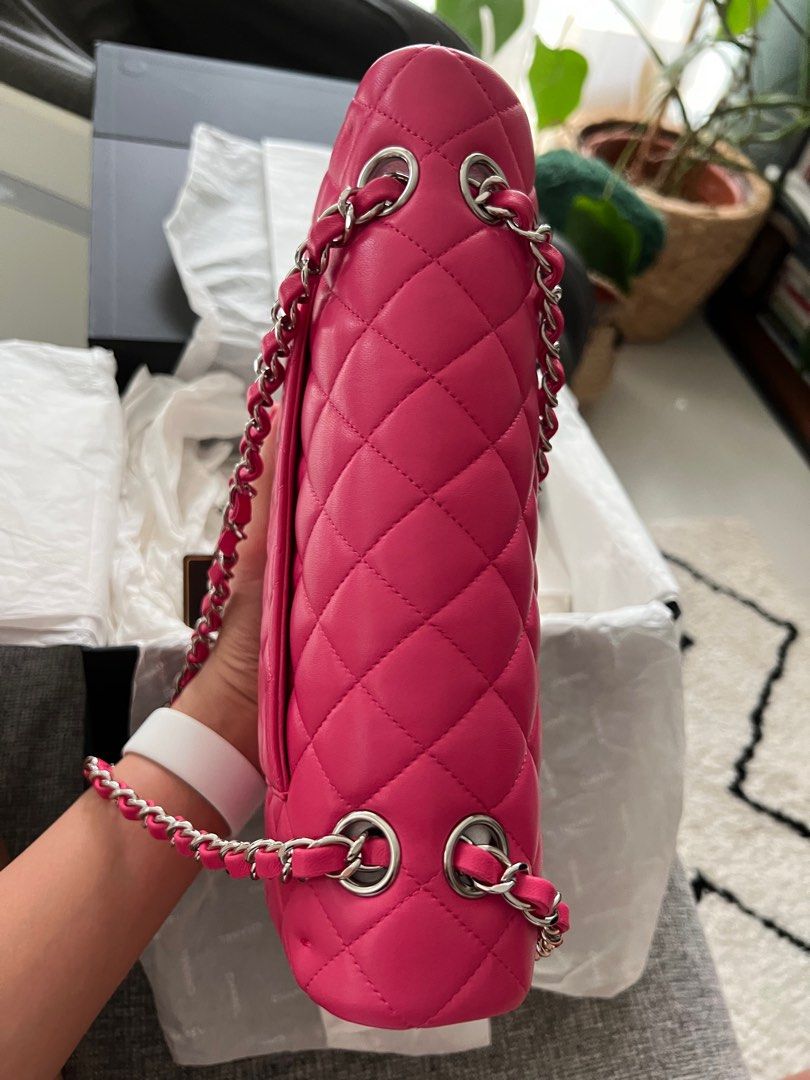 Chanel Classic bag MM in fuchsia pink leather SHW - DOWNTOWN
