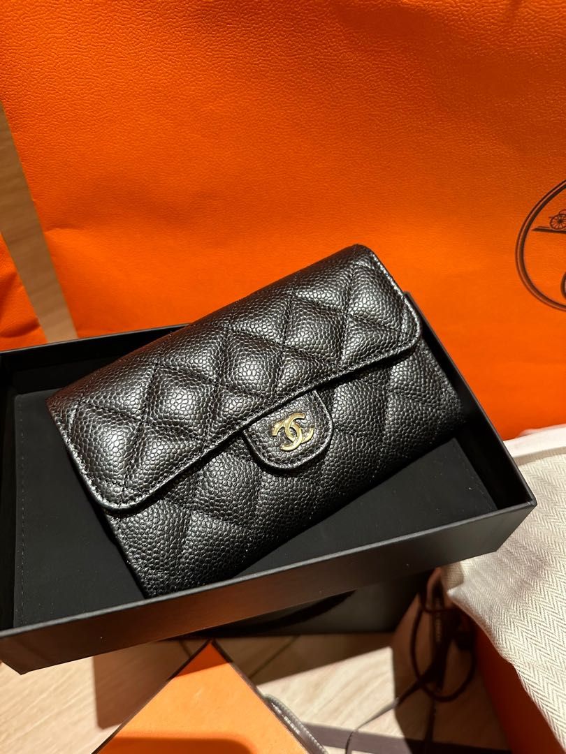 Chanel medium size wallet RARE Brand new Luxury Bags  Wallets on  Carousell