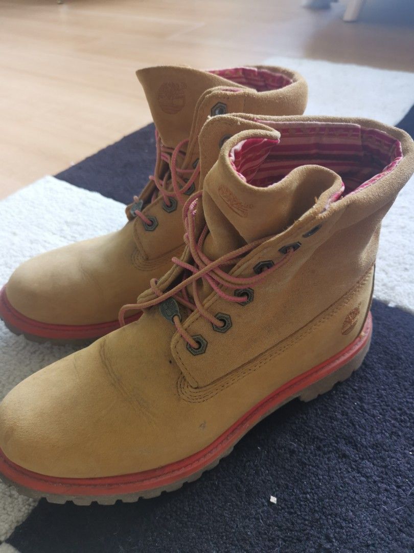 Authentic Timberland Boots women
