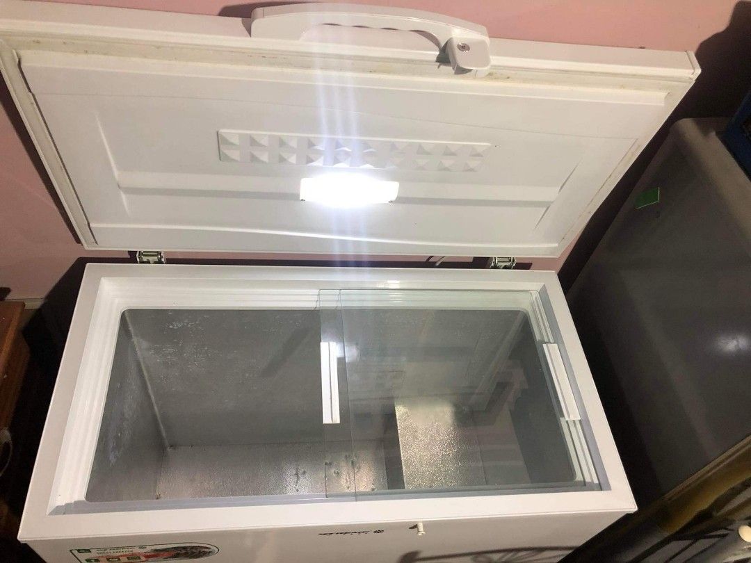 Chest Freezer 7 cu. ft., TV & Home Appliances, Kitchen Appliances