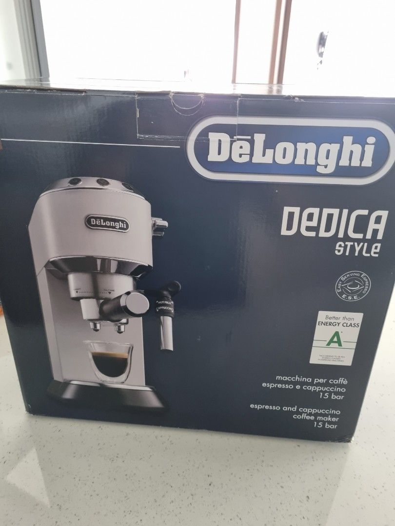 Coffee MachineDelonghi Dedica Coffee Machine. White/Preloved190 Well use., TV & Home