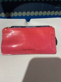 Coin purse with card slot