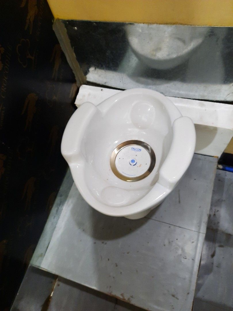 Falcon water free urinal, Furniture & Home Living, Bathroom & Kitchen