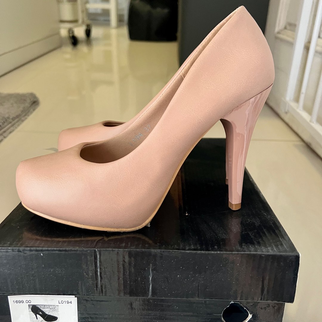 Figliarina Frina Casual Nude Flesh Pumps Heels Women s Fashion