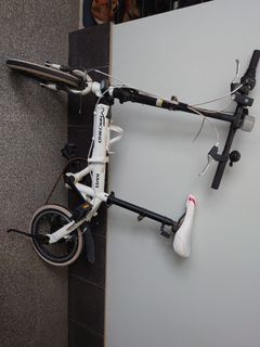 (Category: ) located in . Submitted by jupyter (Listing ID 1217479134, Image 1). Description: .