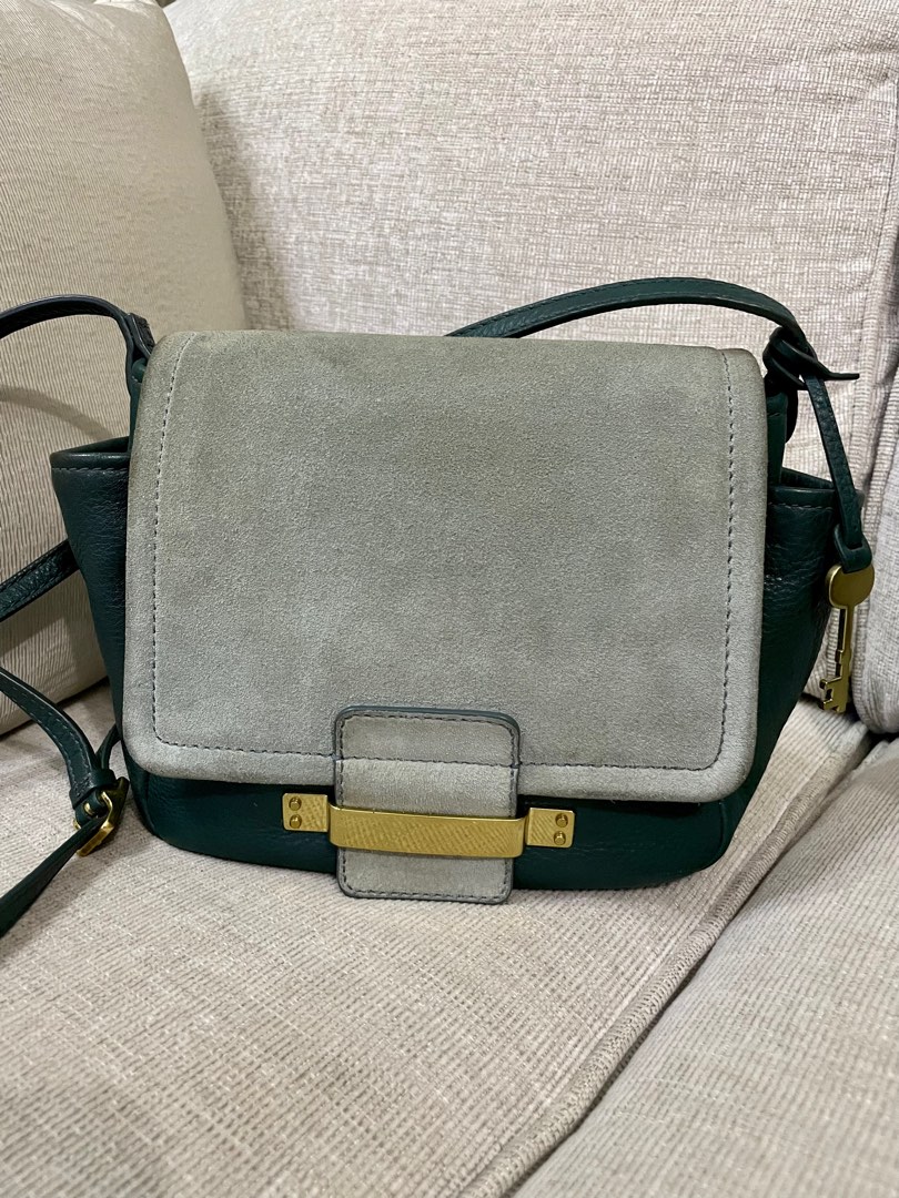 Fossil ava online