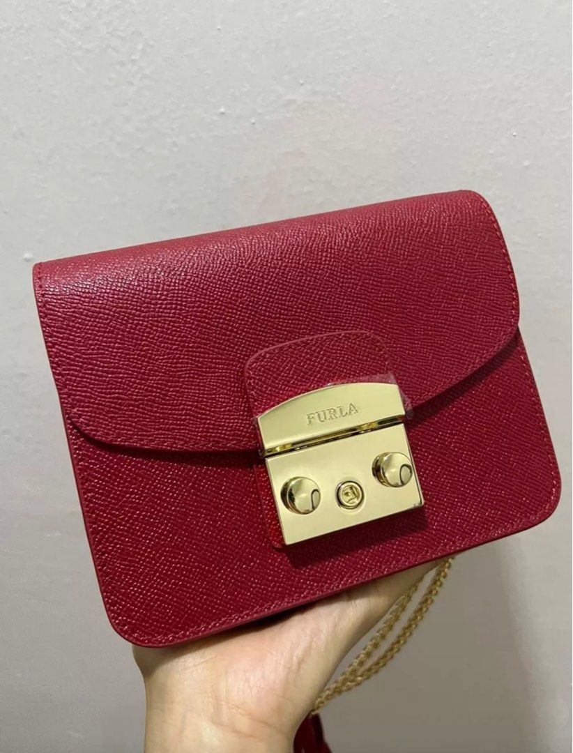 FURLA READY STOCK+ Box + ID Card, Luxury, Bags & Wallets on Carousell
