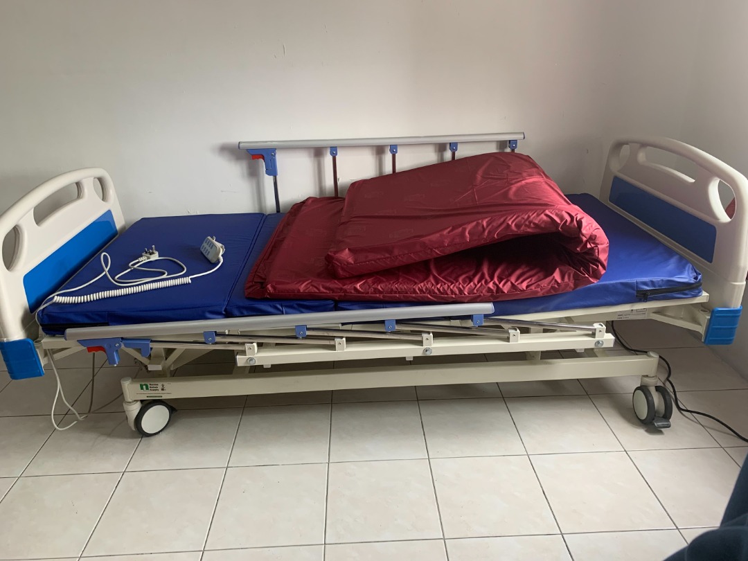Hospital Bed Adjustable (Automatic Electric) and 2 Comfortable