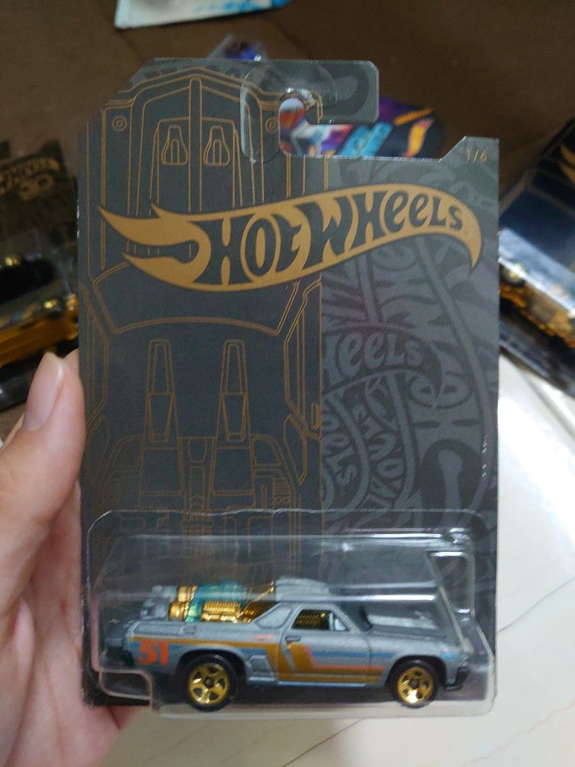 Hot wheels black hot sale and gold 2019