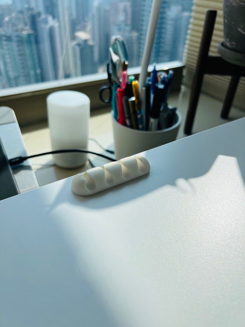 IKEA Bekant desk (160cm x 80cm), 傢俬＆家居, 傢俬, 其他家居傢俬 Carousell