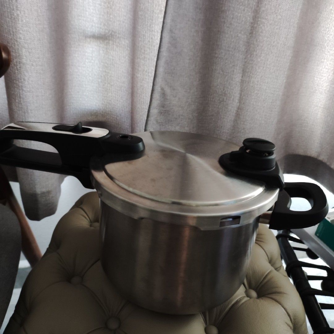 Ikea Pressure Cooker 6L, Furniture & Home Living, Kitchenware