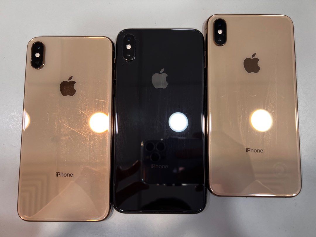 A 新品電池 iPhone Xs Gold 256 GB SIMフリー 本体 iPhone Xs Gold 256 GB