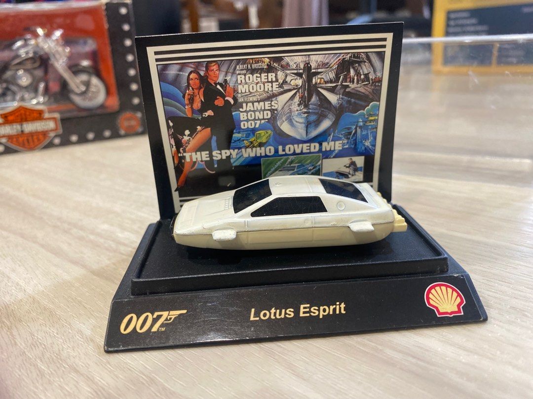 James Bond 007 Shell Car Collection, Hobbies & Toys, Toys & Games on
