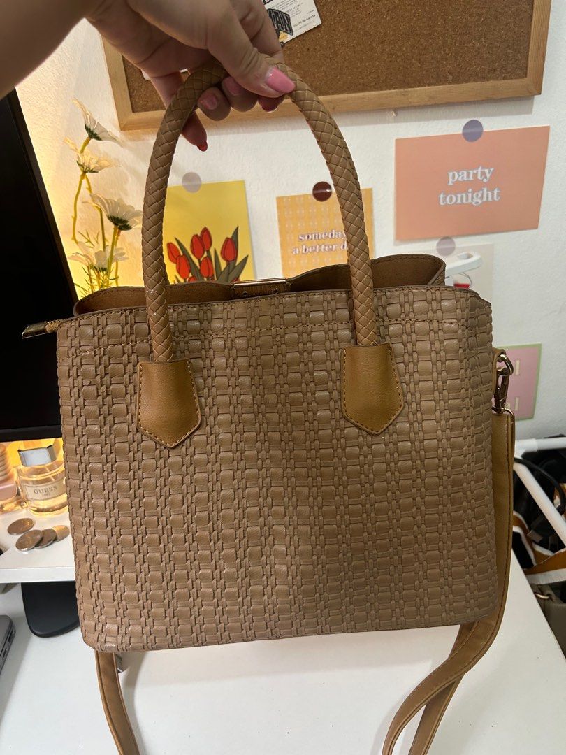 Jovanni Cross Body and Hand Bag