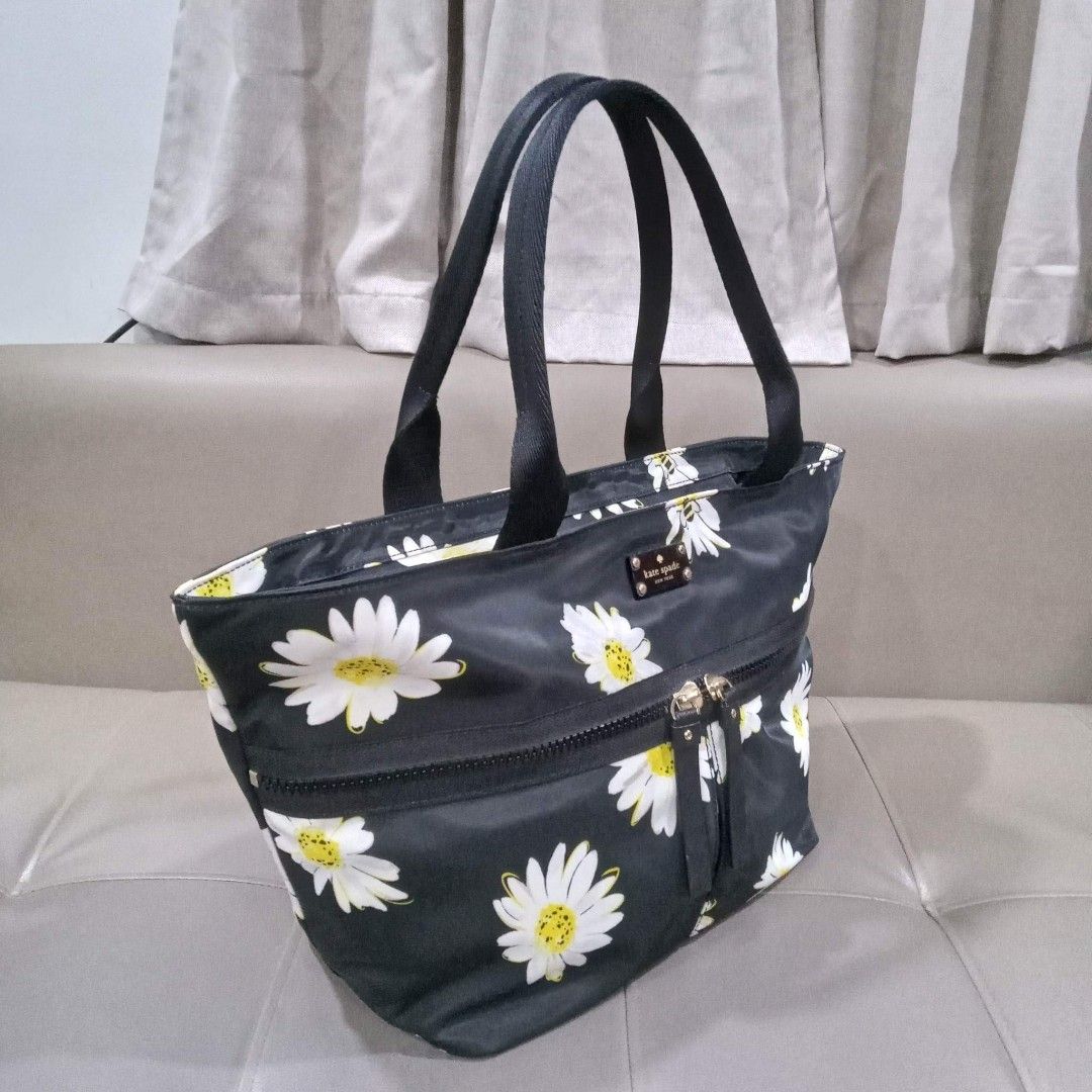 Kate Spade Nylon Tote (Category: Luxury Bags & Wallets) located in Taguig. Submitted by esa.agustin (Listing ID 1217451545, Image 2). Description: Original Kate Spade black nylon orinted large tote bag..