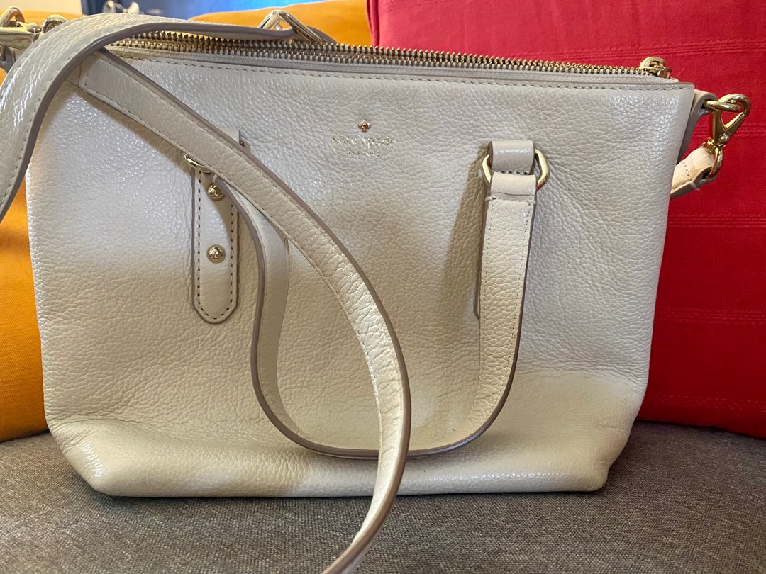 kate spade offwhite crossbody bag, Women's Fashion, Bags & Wallets