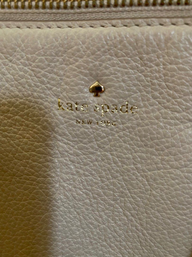 kate spade offwhite crossbody bag, Women's Fashion, Bags & Wallets