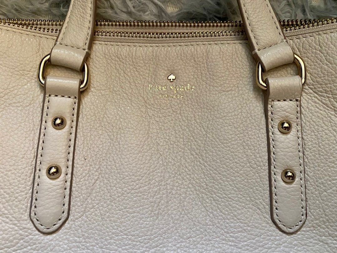 kate spade offwhite crossbody bag, Women's Fashion, Bags & Wallets