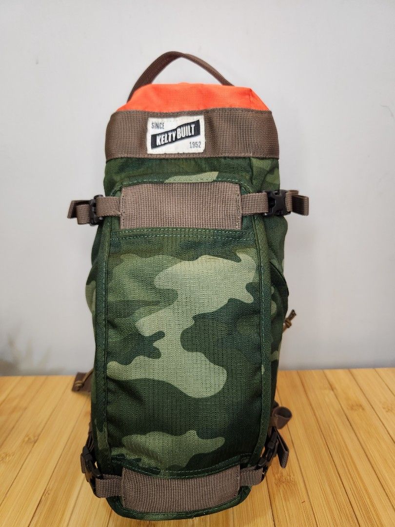 Kelty spur sling pack sales