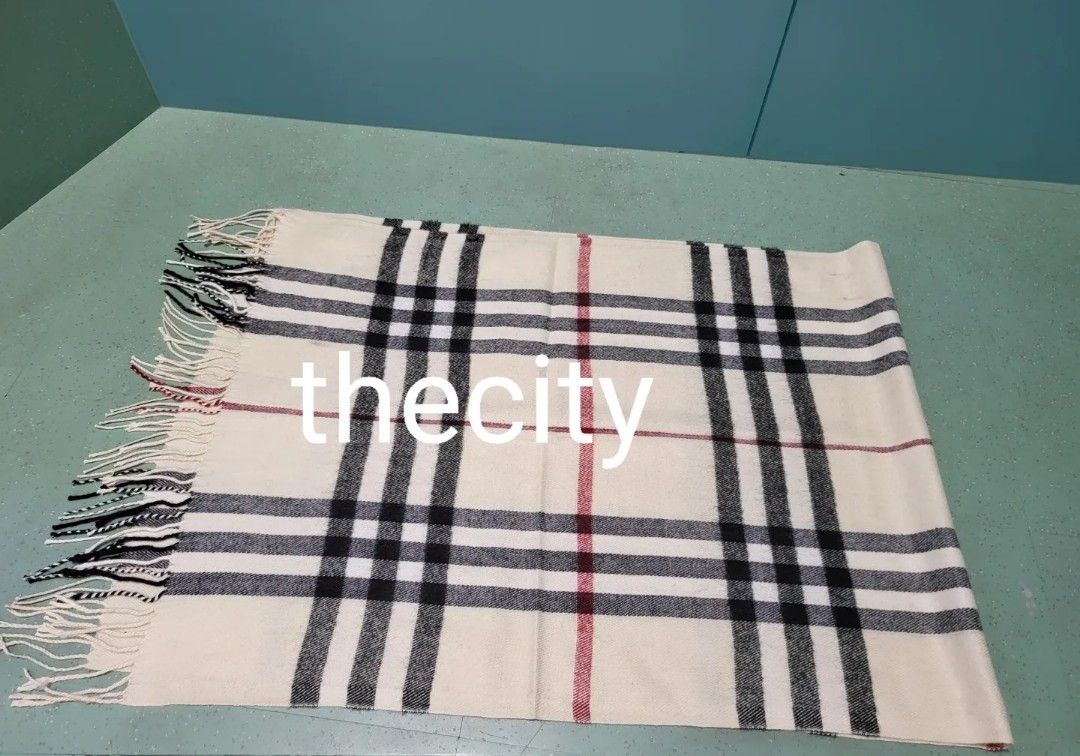 Burberry 70 store