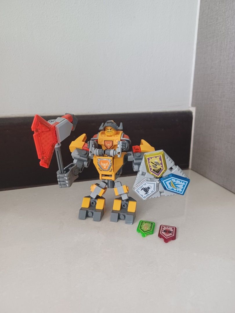 Lego nexo knights on sale battle suit axl