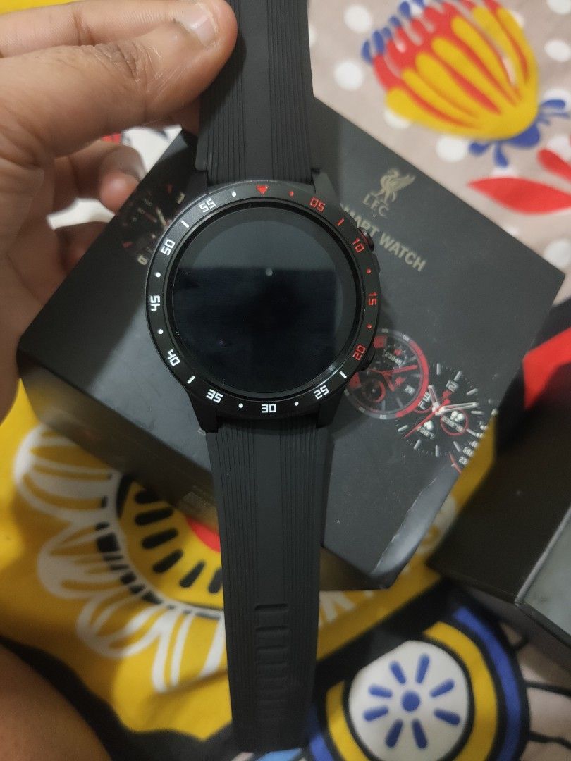 Lfc mens shop smart watch