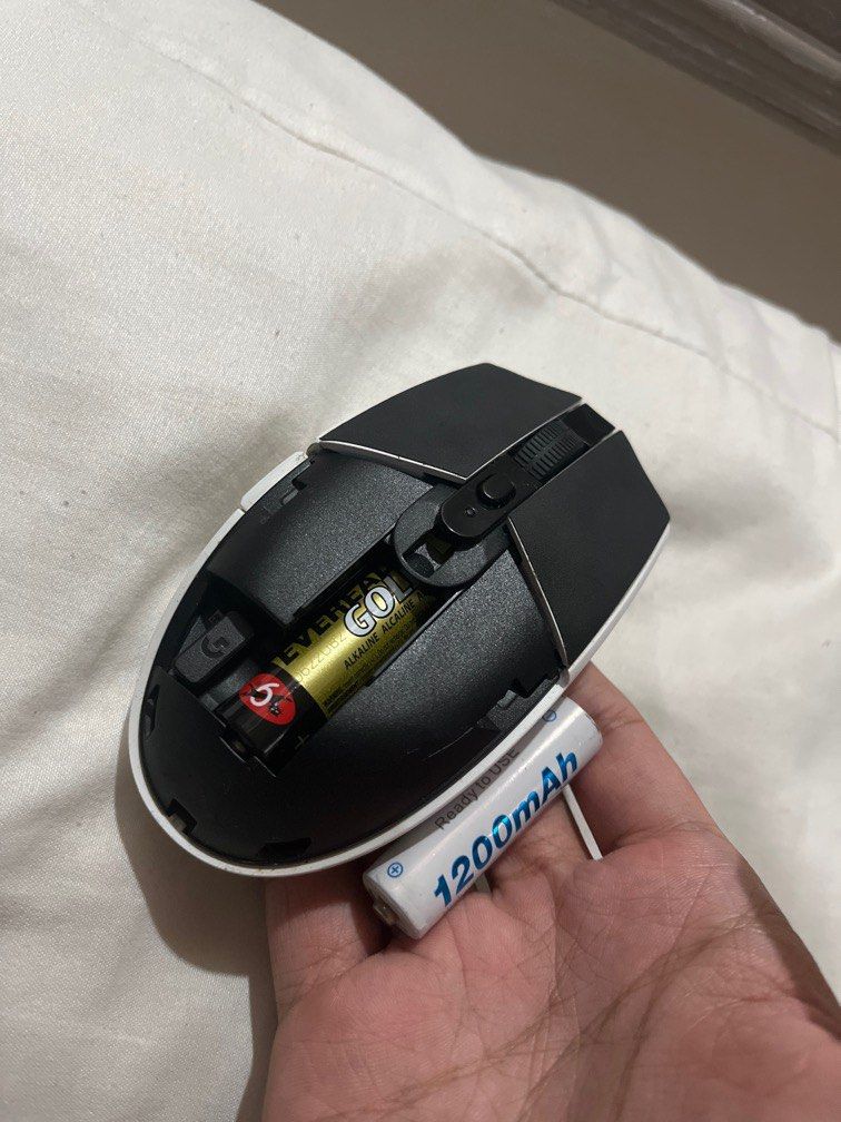 Original Logitech G304/G305 with Black Grip Tapes, Rechargeable Battery