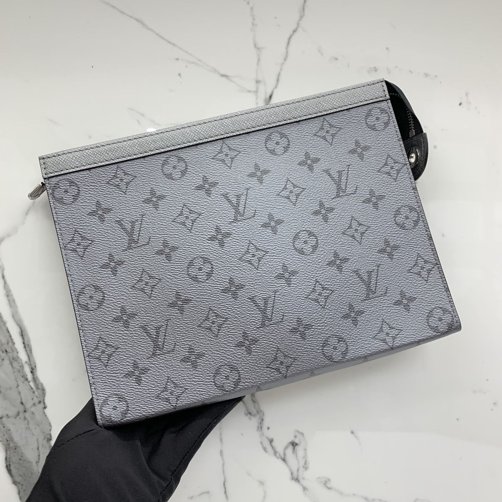 X18LOUISVUITTON POCHETTE VOYAGE Clutch Women Leather Handbags  Shoulder Bag Men Clutch Purse Satchel Wallet D23GS From Fameijin, $22.12