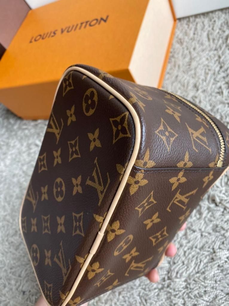 LV Nice Mini Toiletry Pouch Bag, Luxury, Bags & Wallets on Carousell