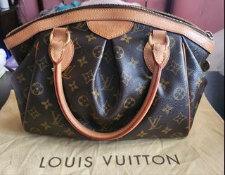 Sold at Auction: Louis Vuitton Tivoli PM Handbag Purse