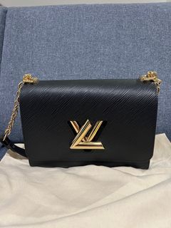 LOUIS VUITTON Twist MM Epi Noir Shoulder Bag Lemon Charm M20680