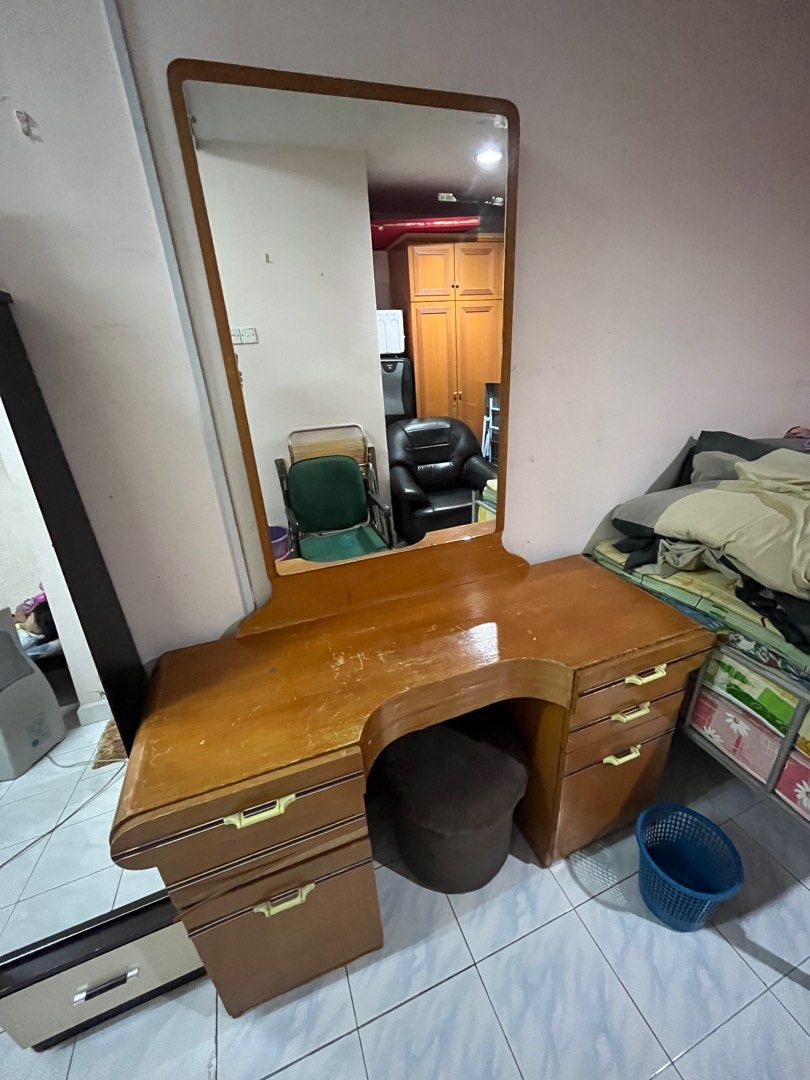 Solid wood Makeup Table (Category: Tables & Sets) located in Kuala Lumpur. Submitted by ckyaw00 (Listing ID 1213722392, Image 3). Description: Solid Wood Table Pick up your self at seremban Kepayang Height Table Long 51” inch Width 18” inch height 30” inch Mirror Height fr table top 43” inch Width 26” inch.