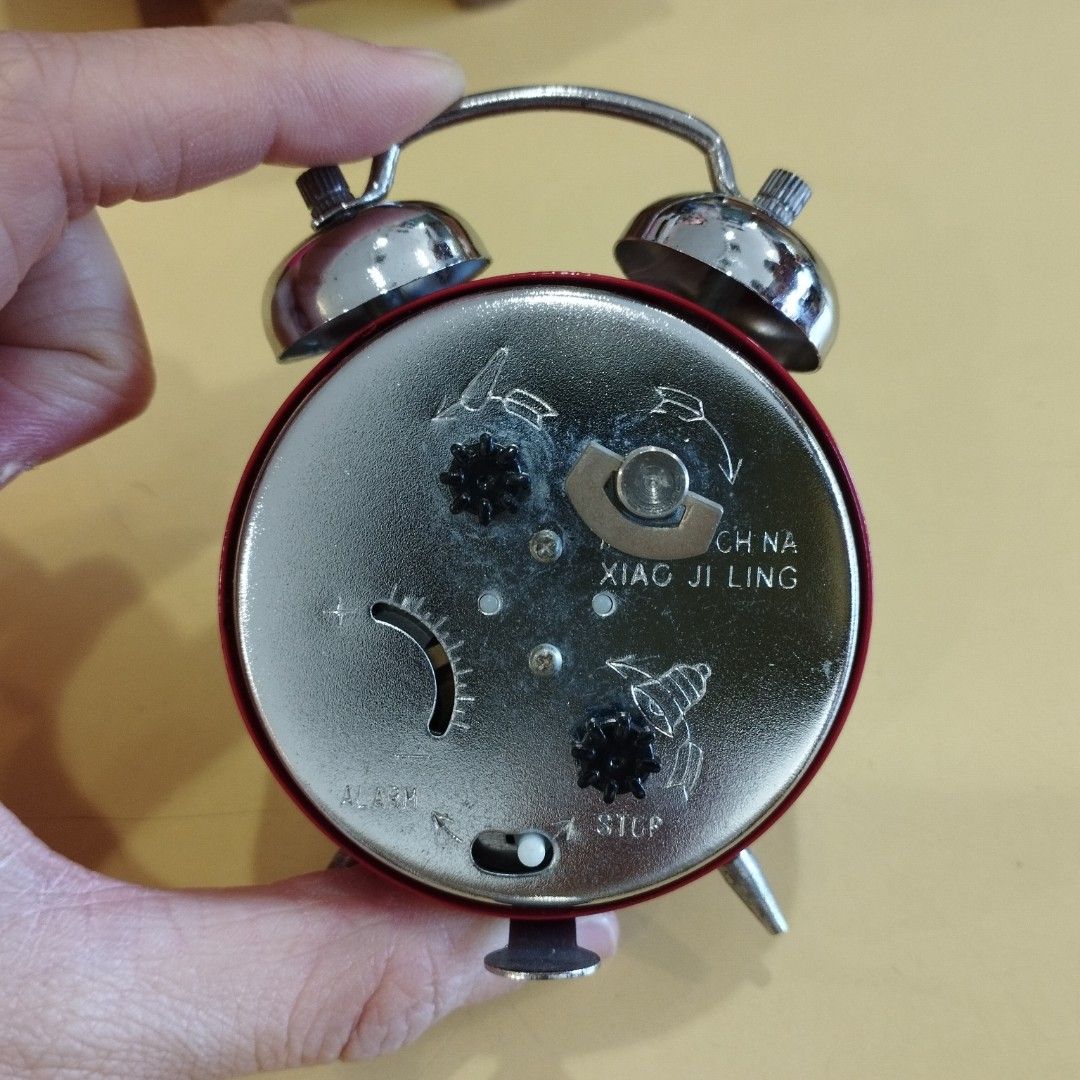 Manchester United Mini Alarm Clock, Hobbies & Toys, Collectibles