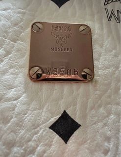Mcm plate top