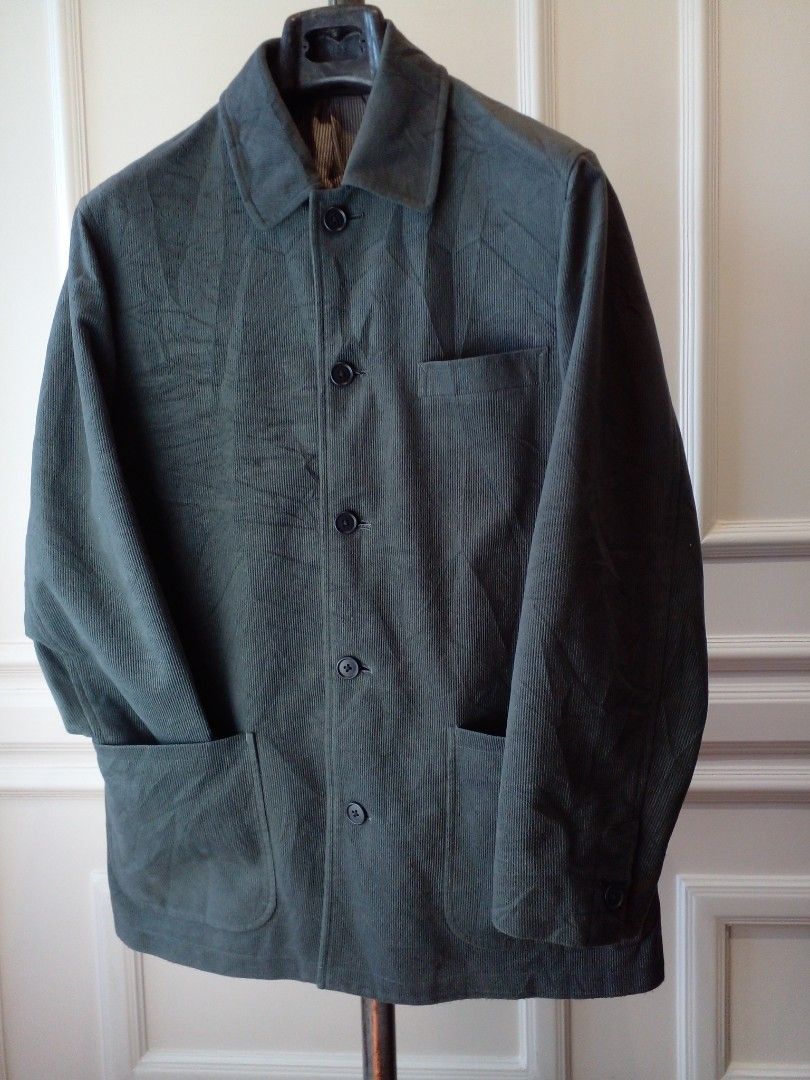 Mens Chore Jacket (Category: Coats, Jackets and Outerwear) located in Baguio. Submitted by GiveFad (Listing ID 1217546209, Image 3). Description: CLOTHING Price:Php.580.00 This single breasted blazer made with soft corduroy blend cotton is lightweight ideal for evening night out.This blazer jacket is a modern day regular fit. Size:Meduim true to size. Shoulder:17in. L:30in. Arm pit to Arm pit:18.5in. Arm:23in. Price:Php.580.00 Gcash payment Drop/