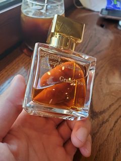 （分類：）位於 。 由 one_perfume 提交（商品編號 1217429210，圖片 1）。簡介： 。