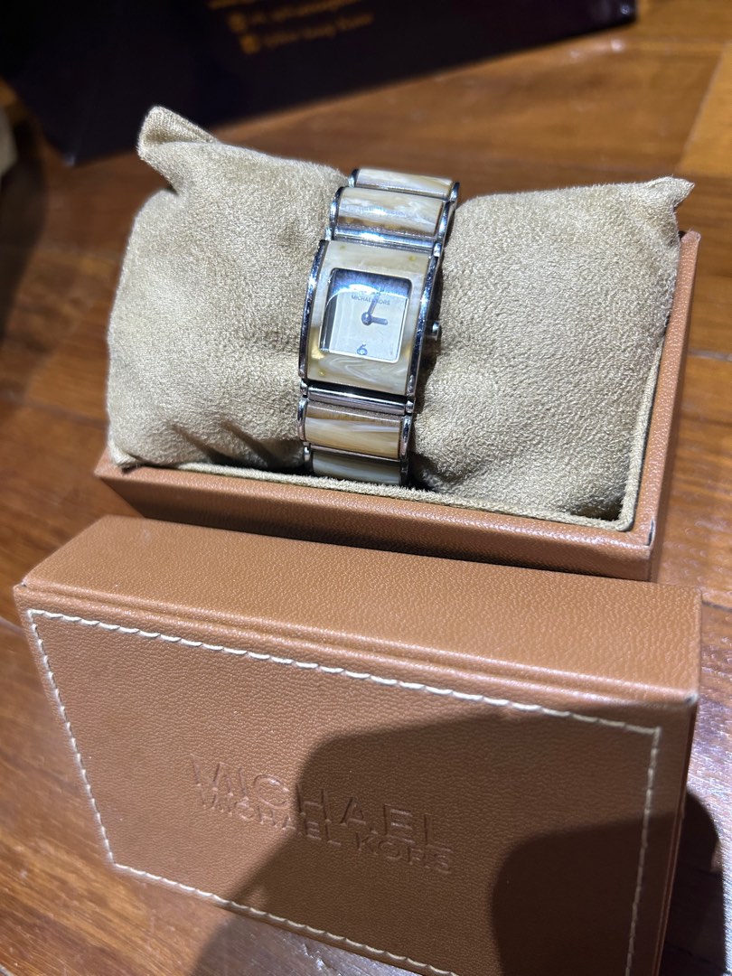 Michael kors outlet horn watch