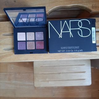 NARS quartz voyageur eyeshadow pallette